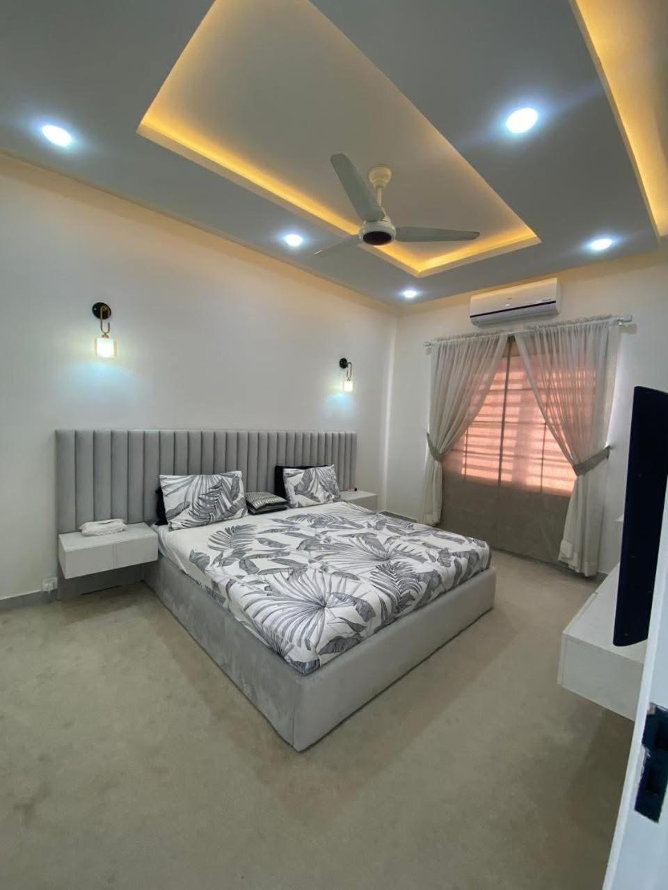 Holiday In Islamabad Exterior photo