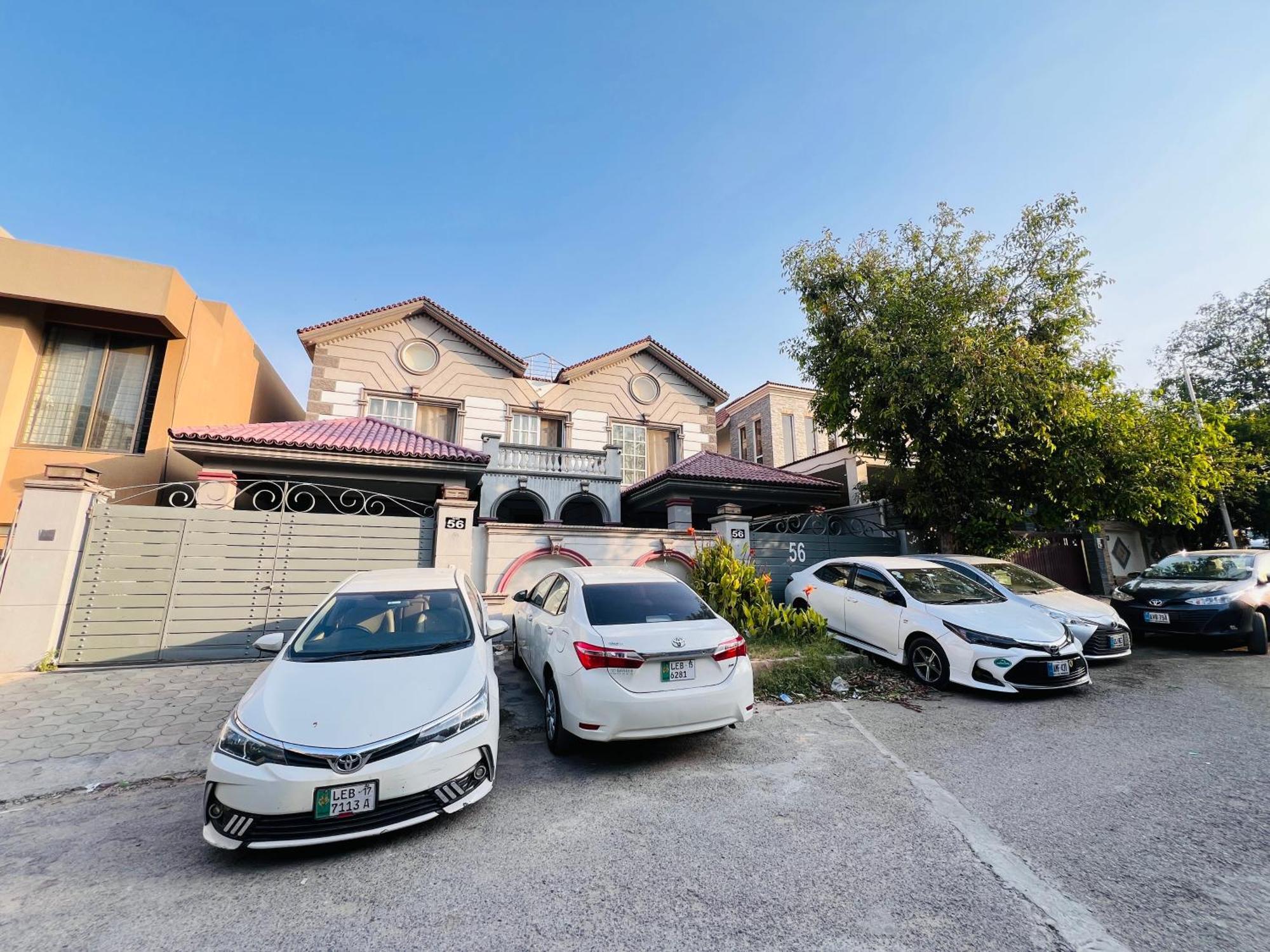 Holiday In Islamabad Exterior photo