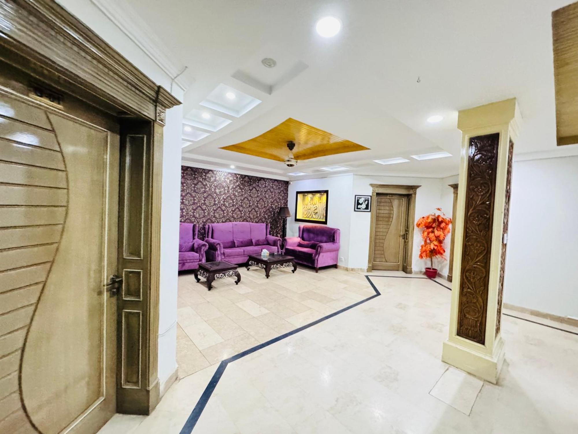 Holiday In Islamabad Exterior photo